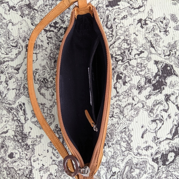 Suede baguette purse - Picture 9 of 9